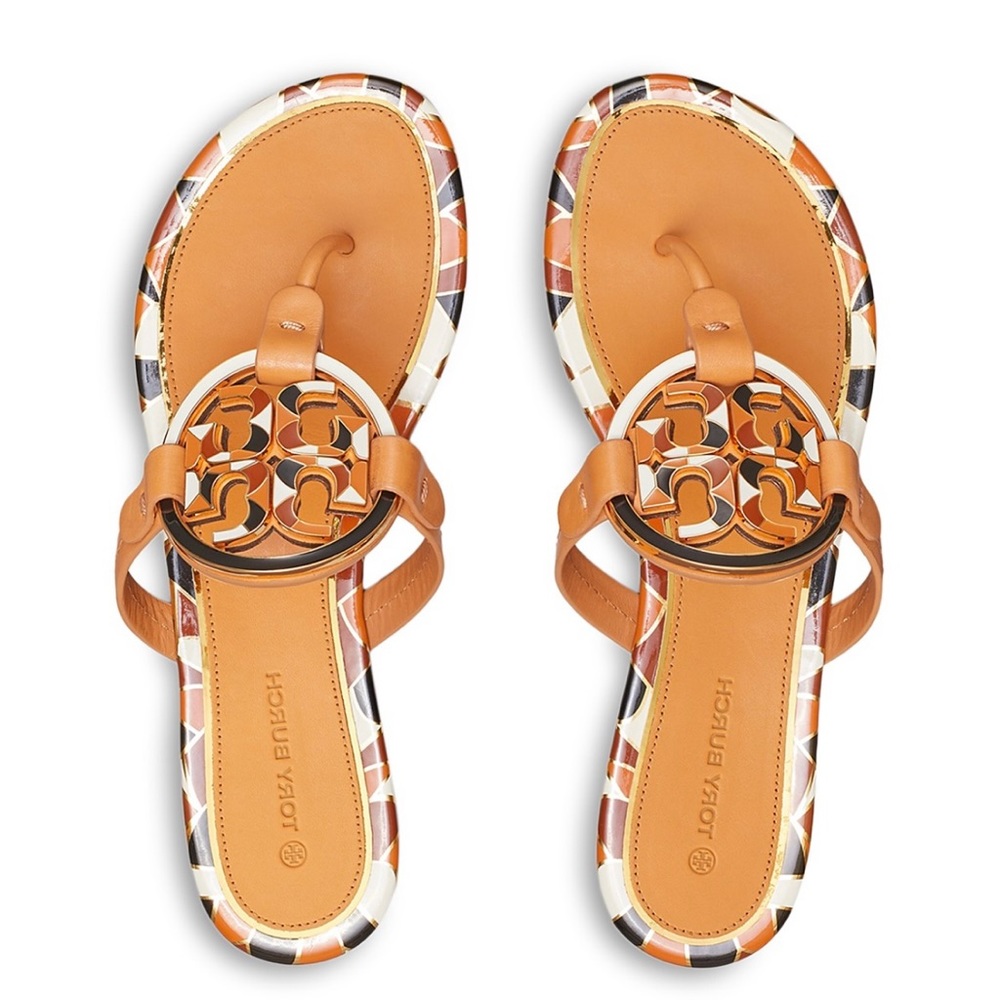 ☀️NWT☀️TODY BURCH Miller Sandals Enamel Camel 9